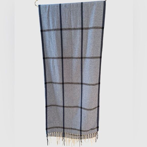 Colombo 100% Cashmere Scarf Blue Gray Windowpane Italy Fringe 72x25”) - Picture 4 of 11